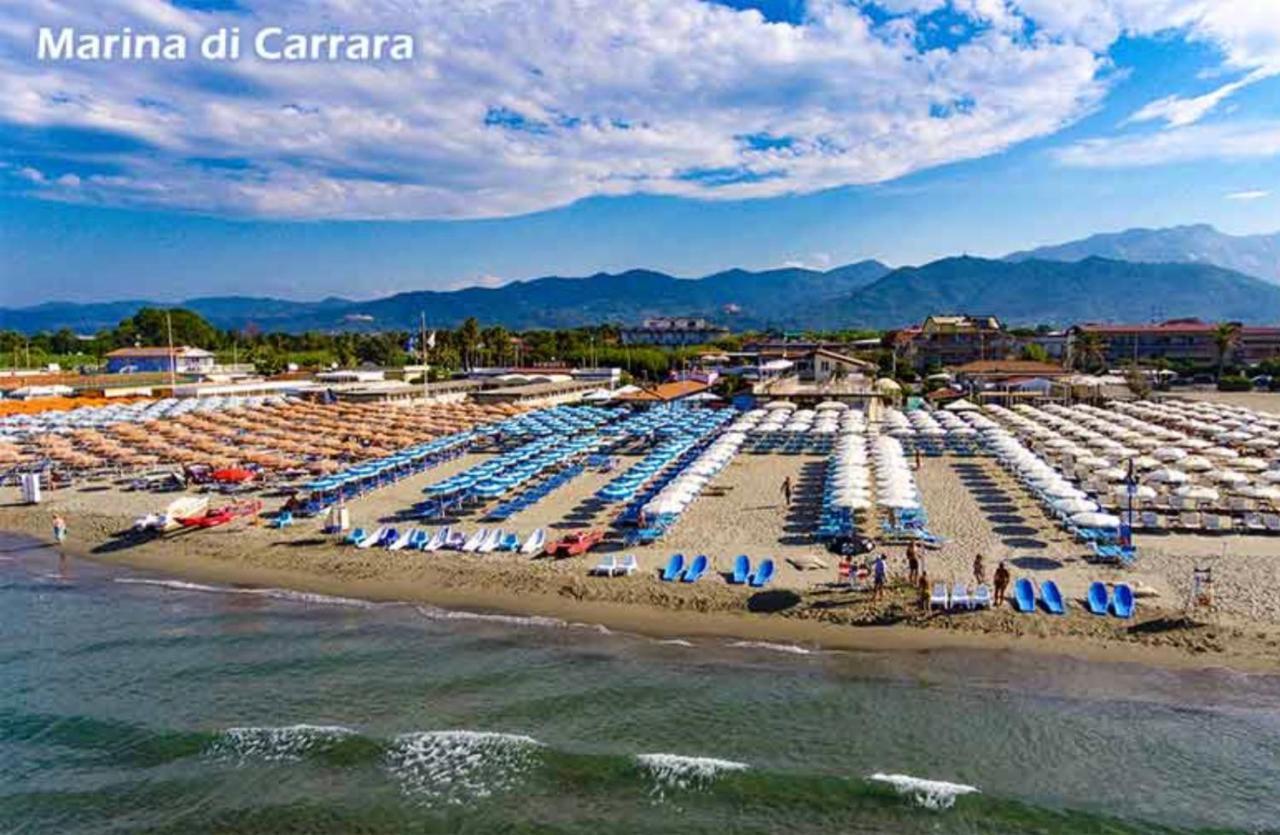 La Conchiglia A Marina Lägenhet Marina Di Carrara Exteriör bild